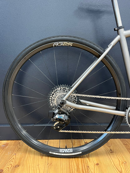 ROUTT CRD | SIZE 52 | SRAM FORCE XPLR- Brushed