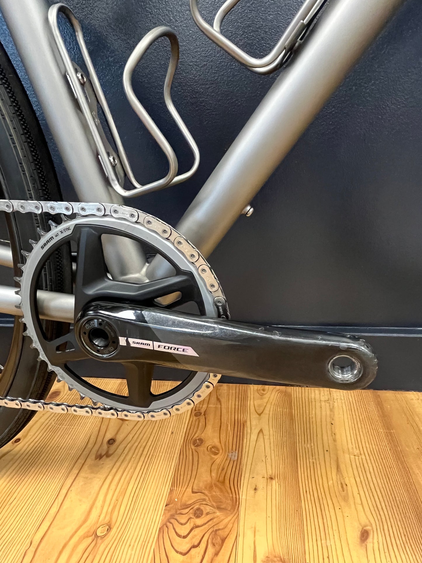 ROUTT CRD | SIZE 52 | SRAM FORCE XPLR- Brushed