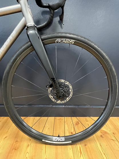 ROUTT CRD | SIZE 52 | SRAM FORCE XPLR- Brushed