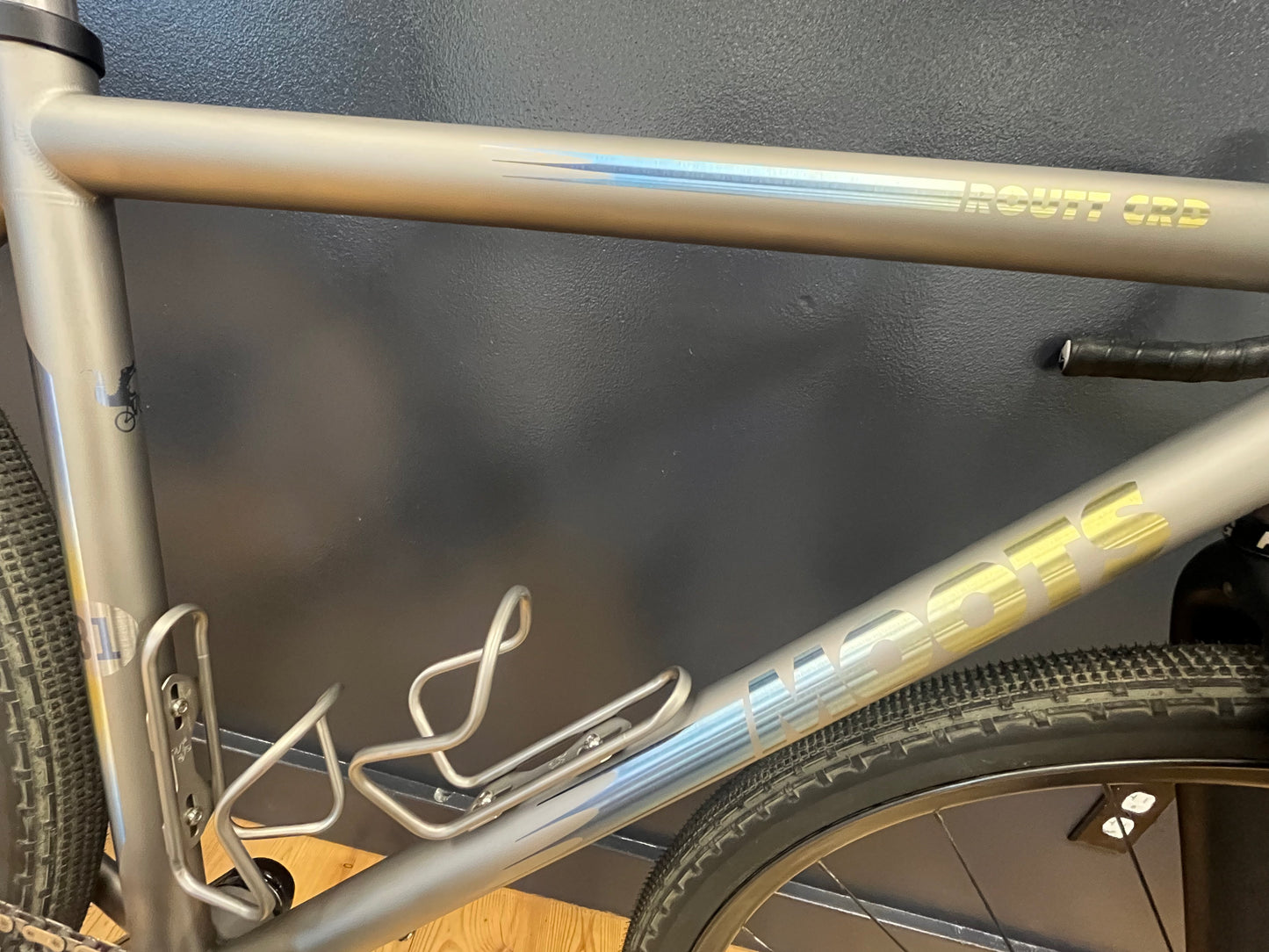 ROUTT CRD | SIZE 52 | SRAM FORCE XPLR- Apex