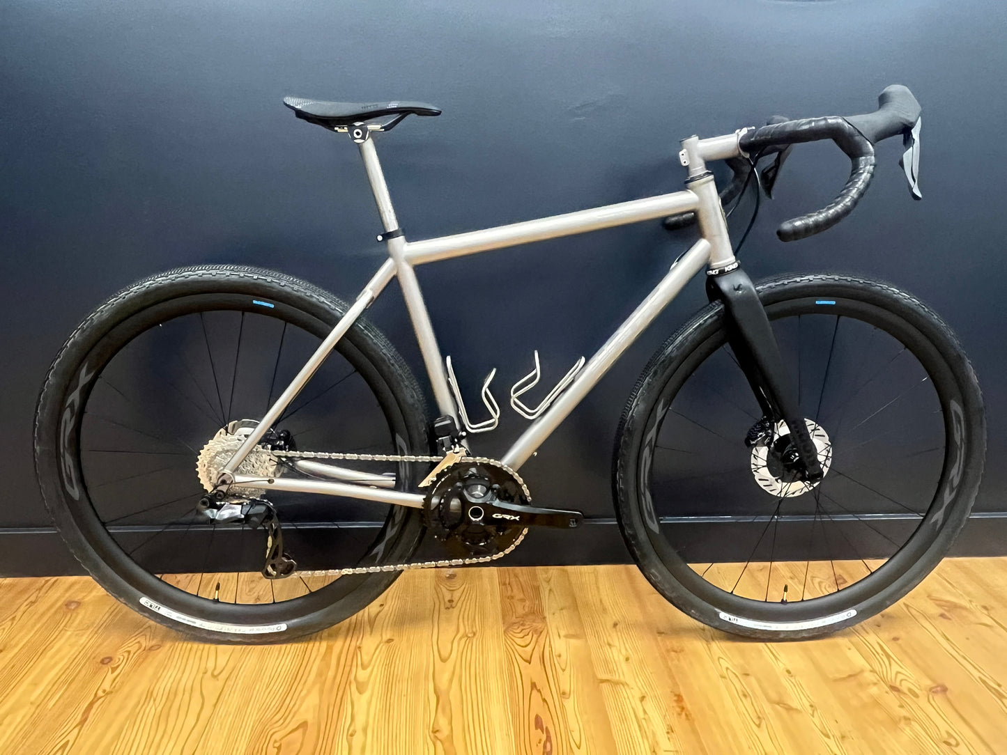 ROUTT 45 | 54CM | SHIMANO GRX DI2