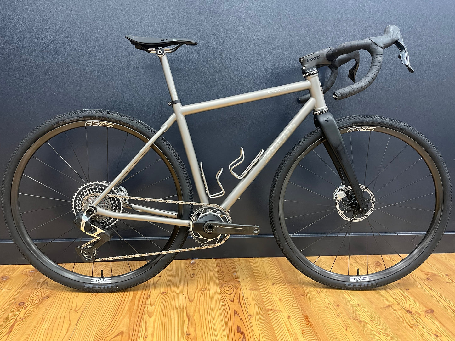 ROUTT CRD | SIZE 52 | SRAM RED XPLR- Brushed