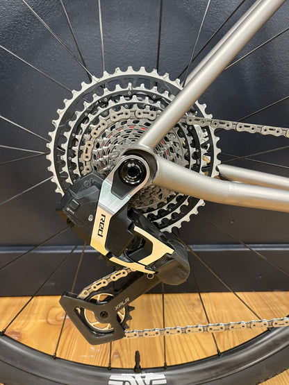 ROUTT CRD | SIZE 52 | SRAM RED XPLR- Brushed