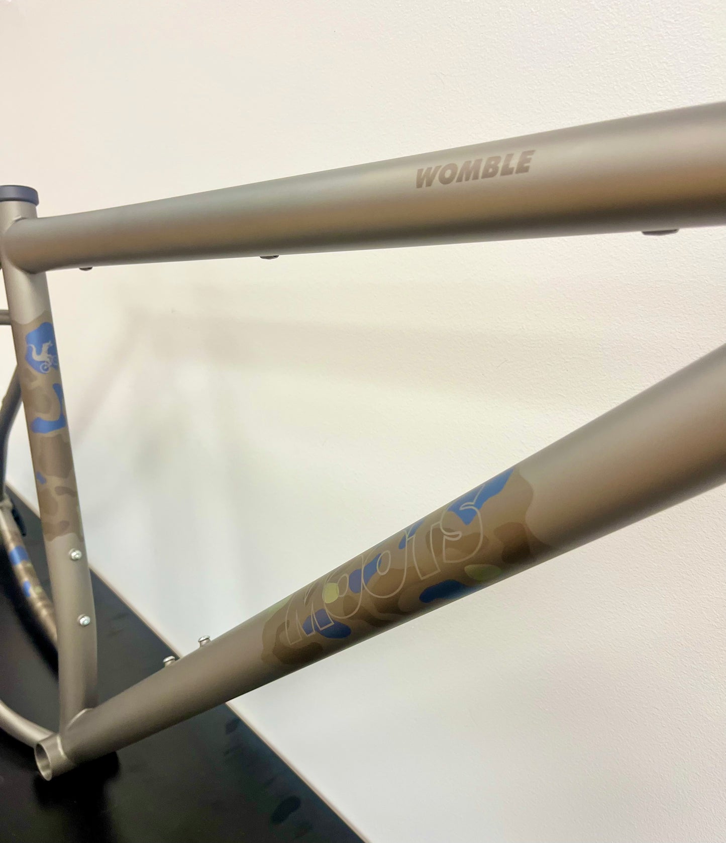 WOMBLE | FRAME ONLY | XLARGE | Hunter