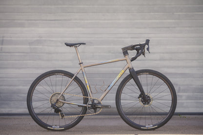 ROUTT CRD | SIZE 55 | SRAM FORCE XPLR