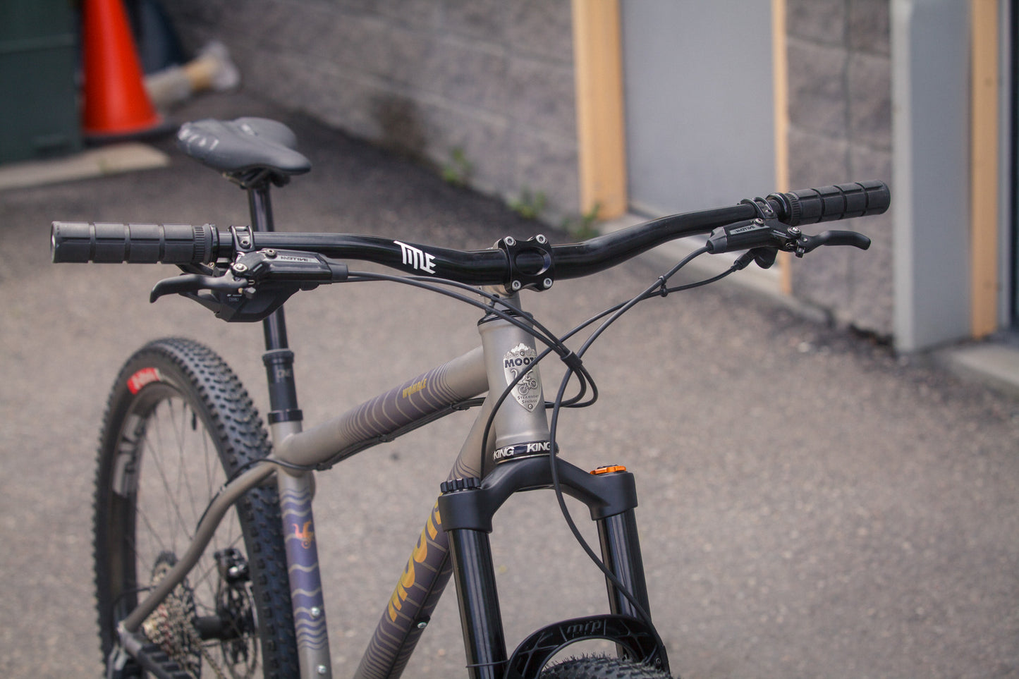 WOMBLE | SIZE MEDIUM | SRAM 90 TRANSMISSION