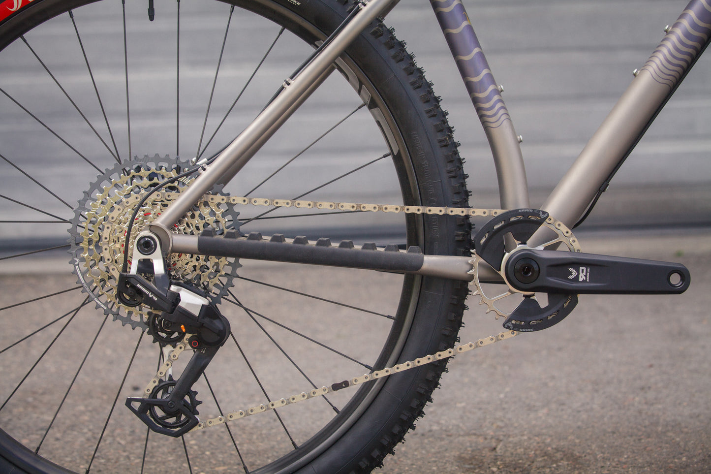 WOMBLE | SIZE MEDIUM | SRAM 90 TRANSMISSION