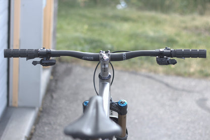 WOMBLE | SIZE LARGE | SHIMANO XT
