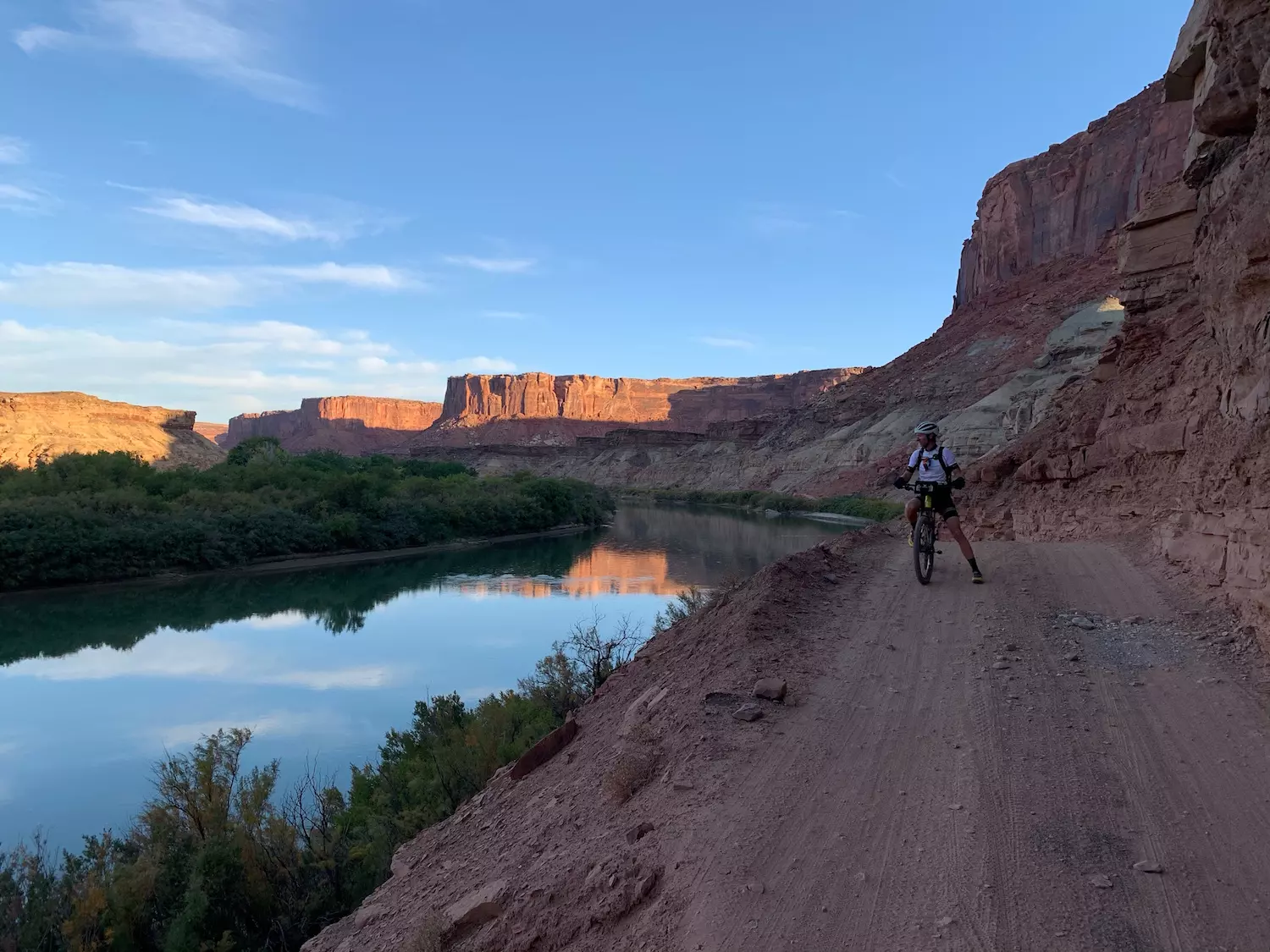 WHITE RIM IN A DAY-BAXTER FTW - Moots Cycles