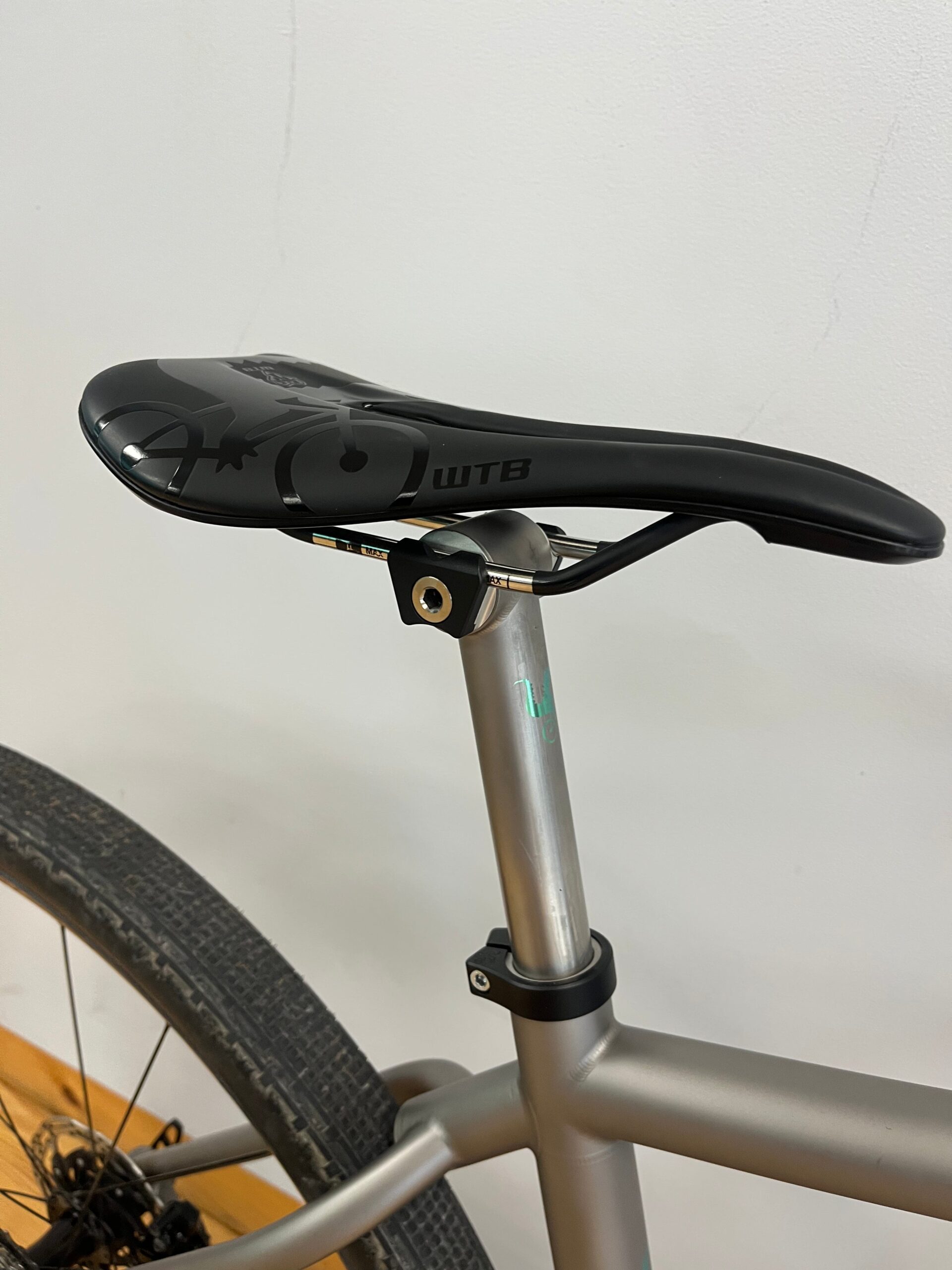 Moots Cinch Posts - Straight & Layback Seatposts - Moots Cycles